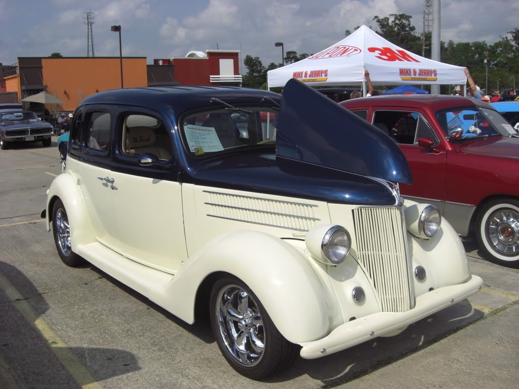Pics Warning lots of pics Weekend Cruisers Car show Houma, LA Ford